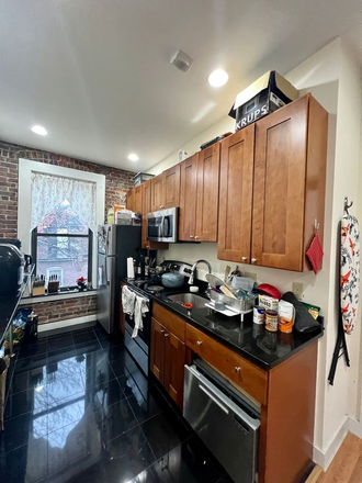 Kitchen - Spacious 5 Bed 2 Bath on Cortes St Available 9/1/2026 Apartments