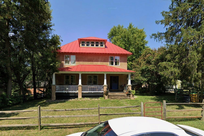 Outside Street View - Fry's Spring Lease Takeover