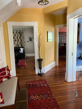Front Entryway - Beautiful Home in Newton