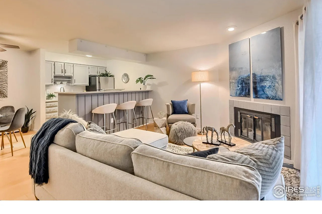Living room 1 - Aspen Grove Condominiums near 28th and Iris