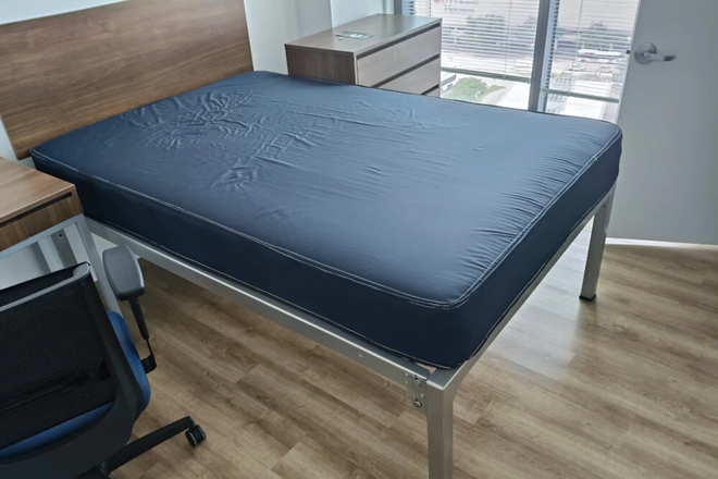 Bed - Life Tower Apartments, Summer Sublease, 9 min walk to Medical Center