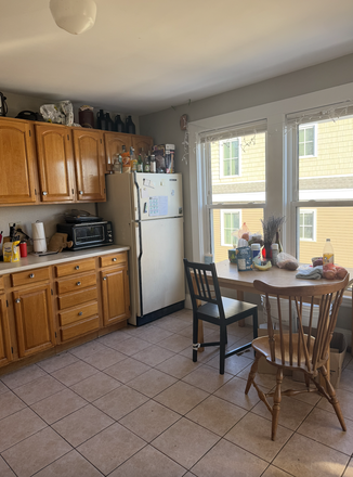 Upstairs kitchen - Close to Tufts and Green line, looking for spring Sublet!
