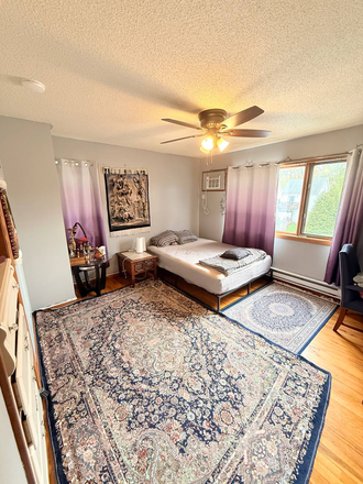 Bedroom - 1 room for rent Condo