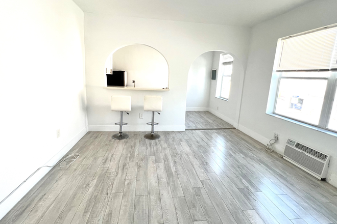 Living room - South Beach 1/1