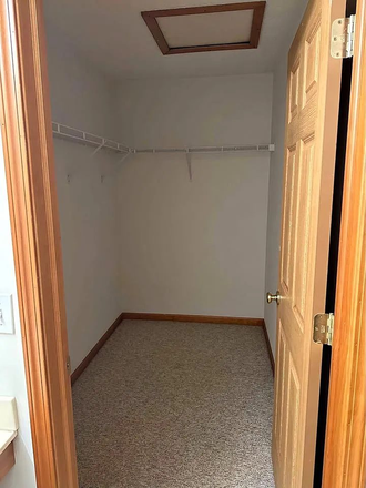 Walk In Wardrobe - 3B2B Summer Lease Takeover | May 2026 – Aug 2026 | 1700 Sqft. with Garage Parking
