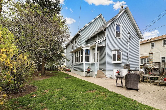 Backyard and patio space - Fall 2026 Sublet -- 2011 Pratt -- ~8 Min From Campus! Duplex