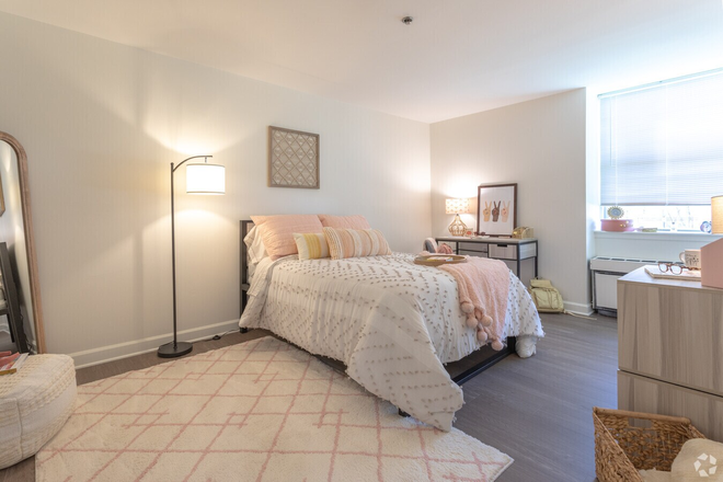 Bedroom - Parkside Apartment At College Park