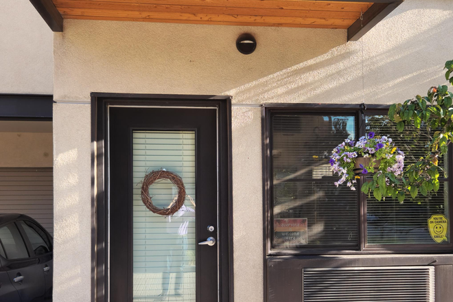 Rear entrance - Private Bed/Bath + Shared Common Space in S'park West Neighborhood Townhome