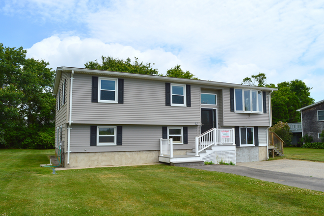 Outside - 63 Sakonnet Blvd, Narragansett RI House