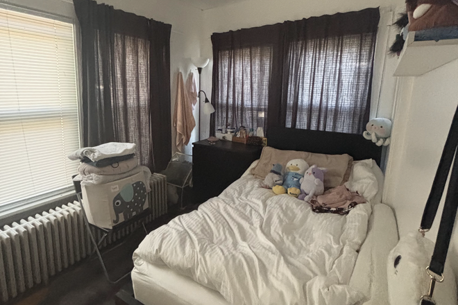 Bedroom - Fall 2026 Sublet -- Fully Furnished and Close to Campus/Transit