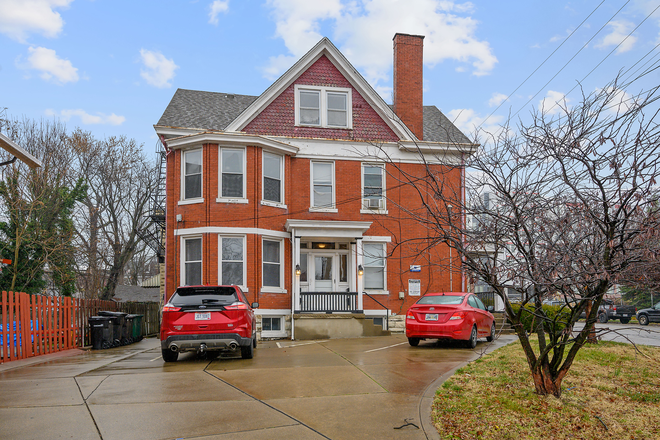 Exterior - 2549 University Ct