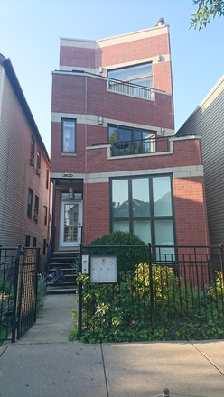 Front view of building - Logan Square/West Bucktown apartment unit, must see apartment won't last long (1/2 block from