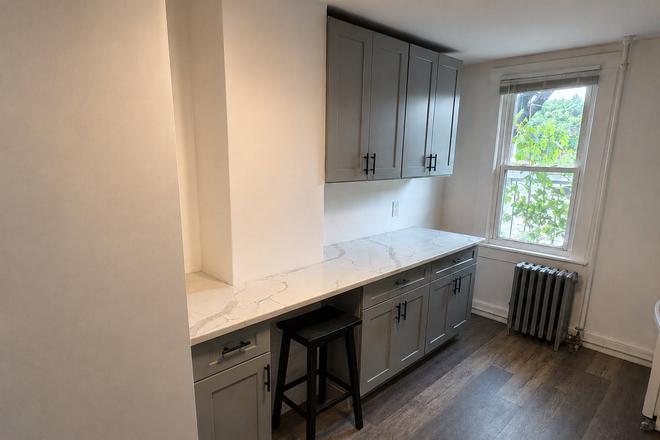morning bar with storage - Renovated 3 bedroom, 1.5 Bath in South Orange Triplex