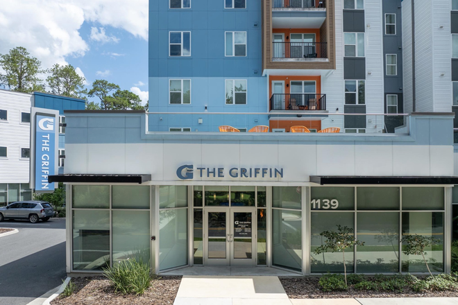 Outside Street View - The Griffin