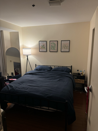Bedroom - SUMMER SUBLEASE OWA $1500 P/M NEGOTIABLE