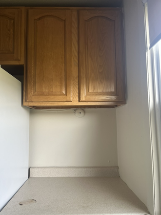 Kitchen - Sublease Available (End of May – End of August) Apartments