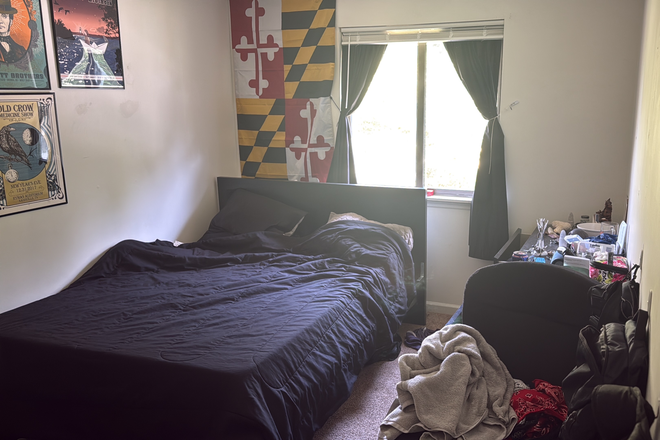 Bedroom for rent - Tremont Estates