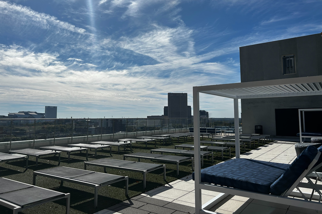 Skyview - The Standard Atlanta Apartments