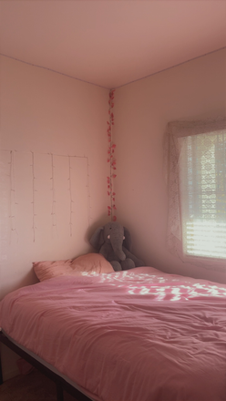 bedroom - Private room with private private bathroom near campus