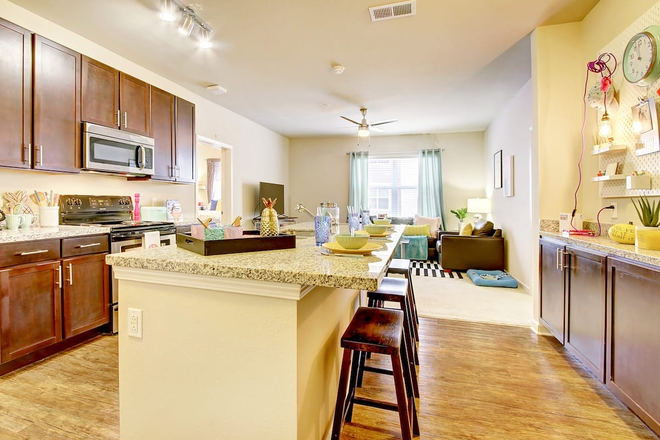 Kitchen - Lark Tuscaloosa Apartments