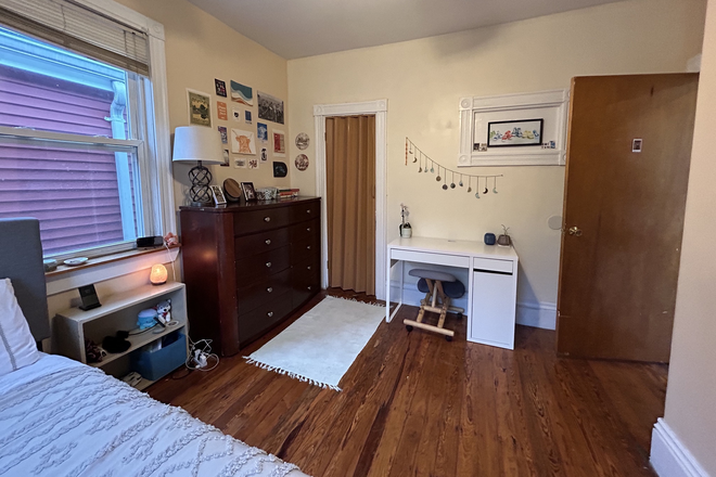 Bedroom - Summer Apartment Sublet