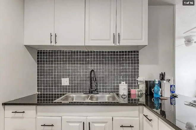 . - 1 bed 1 bath w/ Washer/Dryer House