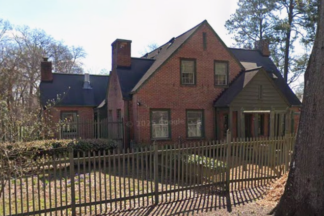 Exterior - Beautiful 4 BR, 2 BA home in walkable Duke Park