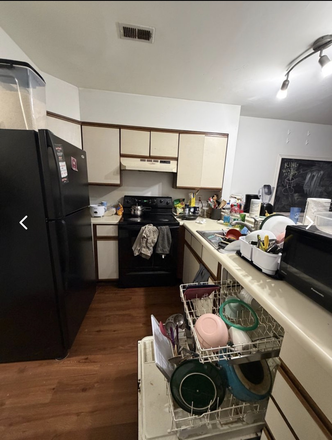 Kitchen - Need 3 roommates for a joint lease on 1204 University Apt. A