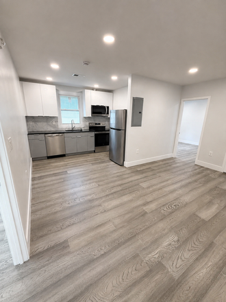 Kitchen - Brand New, 2B/2B, 5 mins to campus Apartments