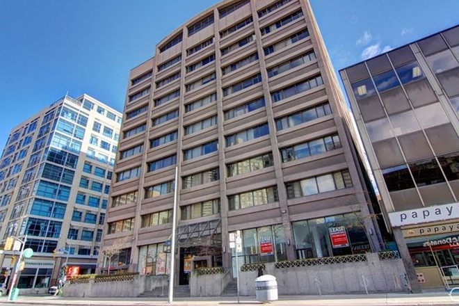 Front of Building - Unit 410 - 555 Yonge St. - 2 Bed / 2 Bath - Full Unit Rental - Utilities Included - Semi-Furnished