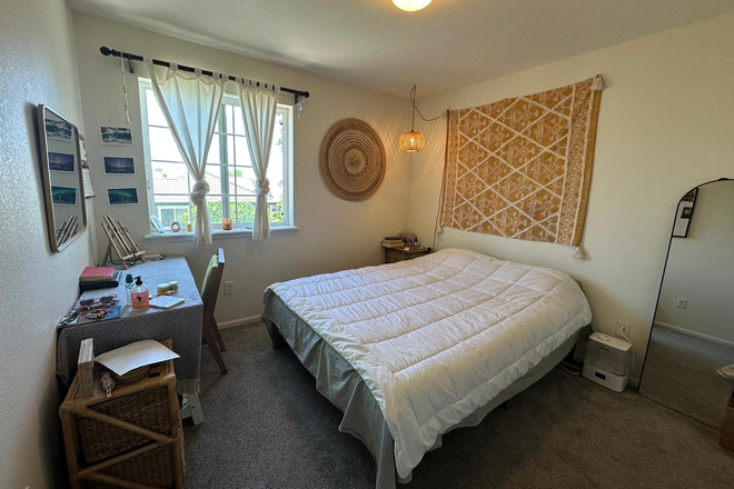 Bedroom - Erie House :)