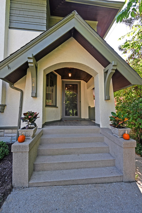 Steps to porch - 6 Bedroom House for Sale in Clifton Gaslight District ($549,000)