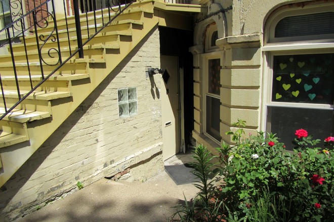 rental unit entry - Between Medical & Engineering Campus - Easy parking