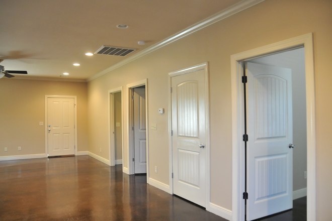 - 503 Wesley Place - 5BR/5.0BA