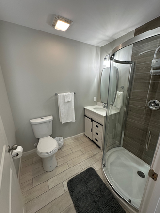 Bathroom 3 - New Single-Family Fully Furnished 15 minutes to campus