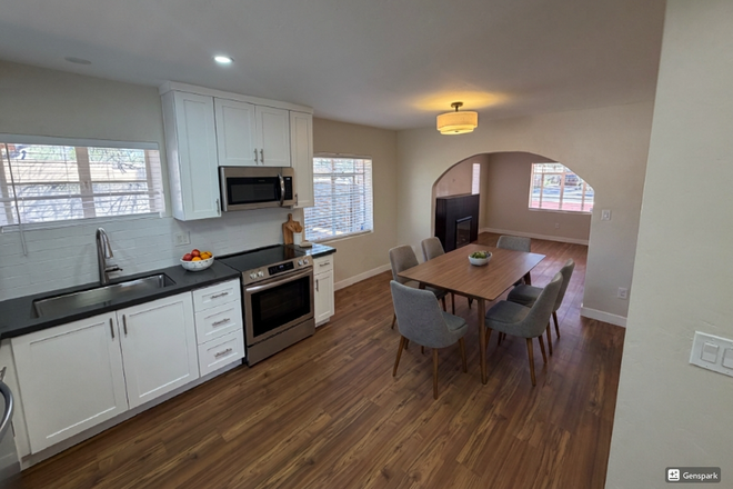 Kitchen (staged with dining table) - Central Tucson Bungalow – Minutes to U of A, Banner, TMC & St. Joseph’s