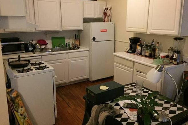 Kitchen - SYMPHONY-FENWAY 2 BED EDGERLY RD 09/01 **NO FEE** Apartments