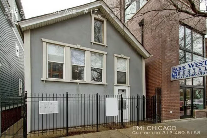 Outside street view - Beautiful Four Bedroom home in Lincoln Park