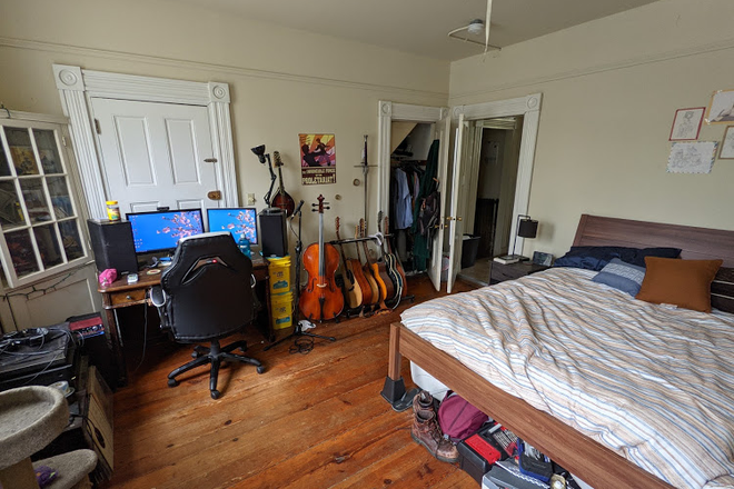 bedroom - Amherst Umass bus route, Two bedroom apartment