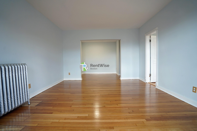 1 - SEPT 2026-Amazing Allston 2 bed with Parking! H/Hw inc.No Broker Fee Apartments