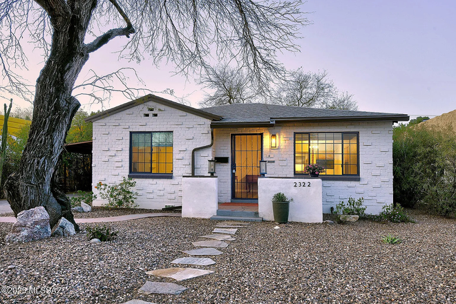 Outside Street View - House Close to Campus, Looking for 1 Roommate!