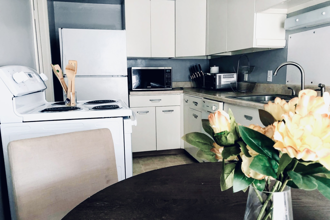 Kitchen - 2 minutes walk to campus 2 Bed 1 Bath Available For 2026-2027 School Year!