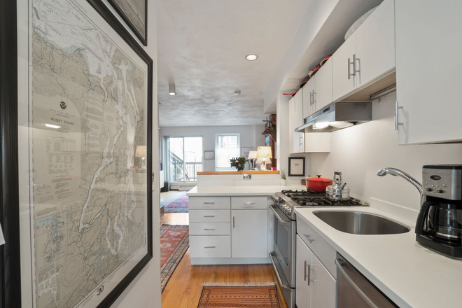 1 - 26 Bigelow St #A Condo