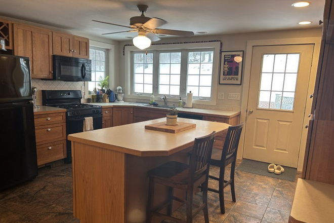 Eat in kitchen - 2+ Bedroom apt in Historic Hatfield Home