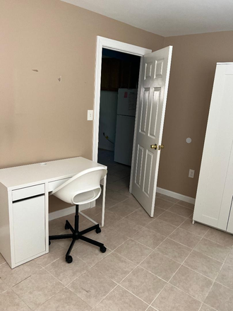 bedroom - Beautiful Bedroom in a SFH near UMD (Riverdale) House