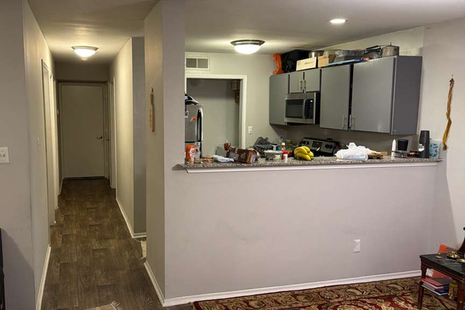 Kitchen area - Mountain Brook Knoxville