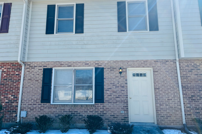 - 3 Bedroom 2.5 Bath Townhouse