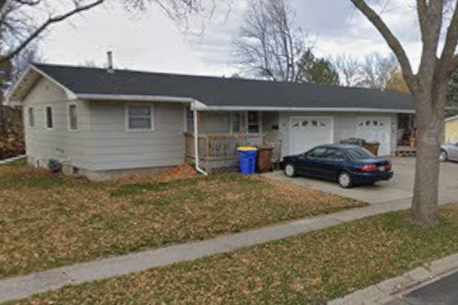 Slightly angled front of the house - 3 room Duplex Duplex