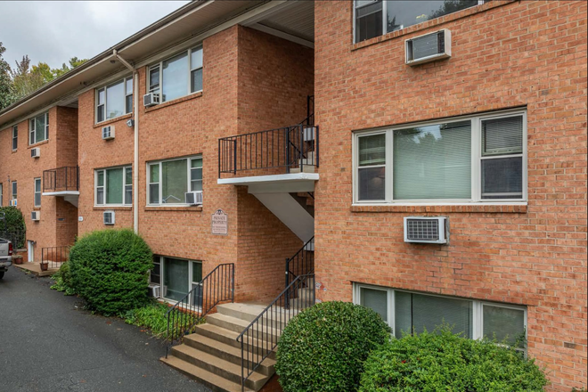 Exterior - Shamrock Gardens (Available for 26-27 Year)