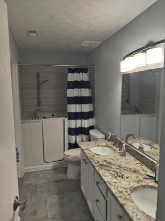 Bathroom - Voyager House